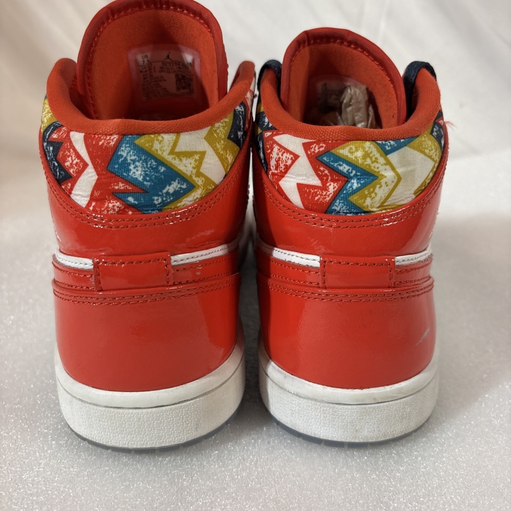 Jordan 1 Mid SE Barcelona Sweater Red Patent, 2021 GS, Size 7.5 US, DC7294-600 - Picture 3 of 7